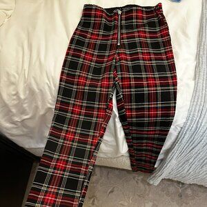Zara plaid black and red leggings zip front